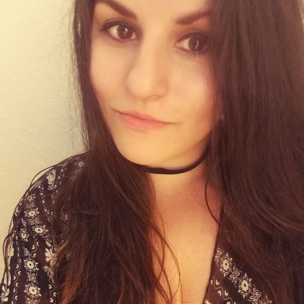Meet your Posher, Nicole